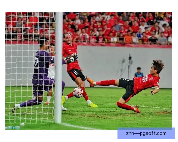 古斯塔沃中超高效进球引领海港锋线称霸赛场